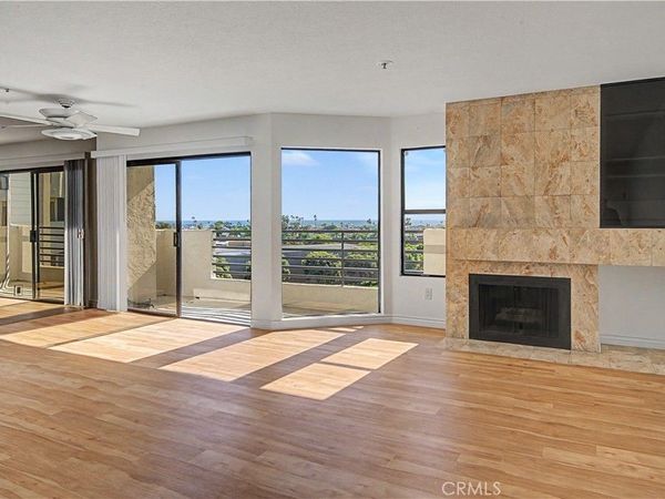 280 Cagney Lane, Unit 207, Newport Beach, CA 92663