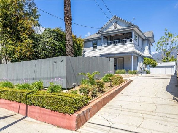 35 E Montana, Pasadena, CA 91103