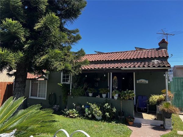 2376 Locust Avenue, Long Beach, CA 90806