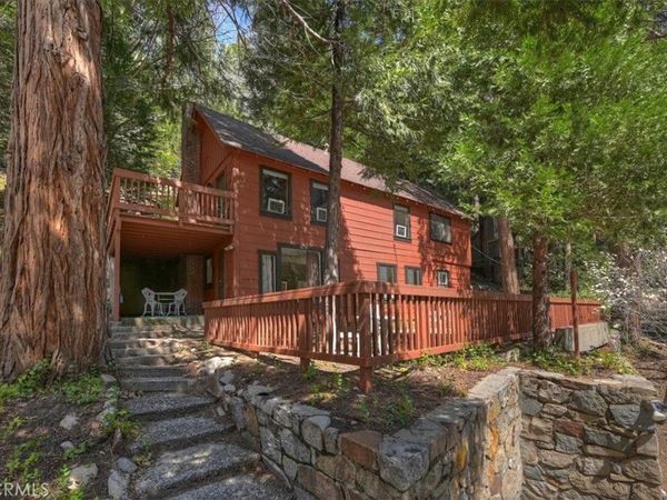 425 Blue Jay Canyon, Lake Arrowhead, CA 92317