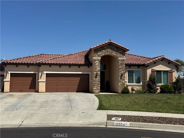 16004 W Ashli Avenue, Kerman, CA 93630