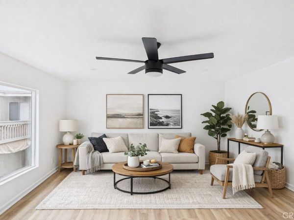 16951 Hoskins, Unit 5, Huntington Beach, CA 92649