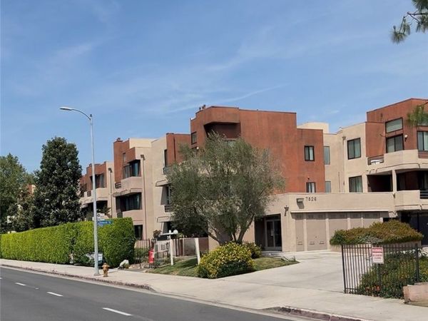 7826 Topanga Canyon, Canoga Park, CA 91304