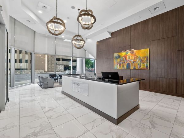 610 E Market St, UNIT 2605, San Antonio, TX 78205