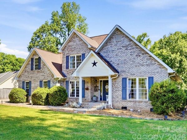 104 Ardmore Place, Mooresville, NC 28117