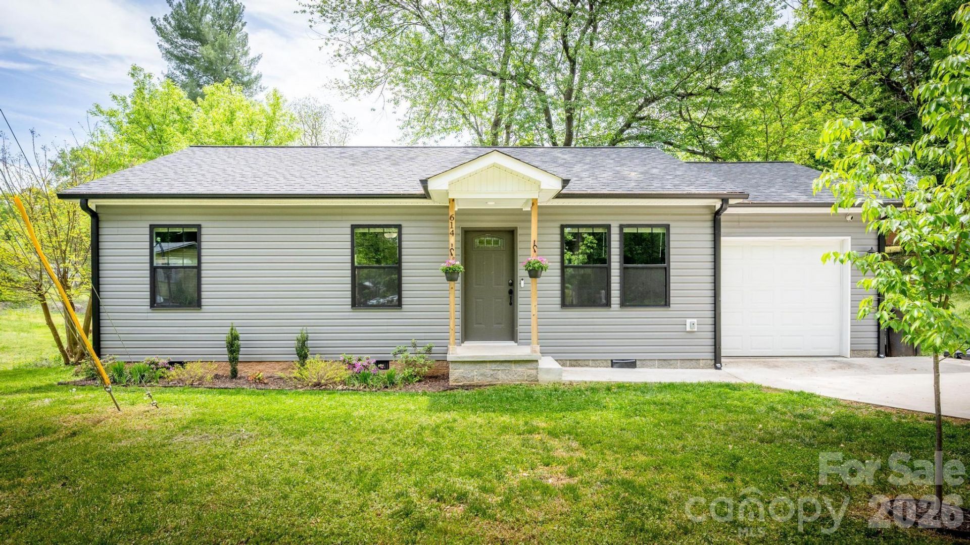 614 E Front Street , Statesville, NC 28677 Main Photo