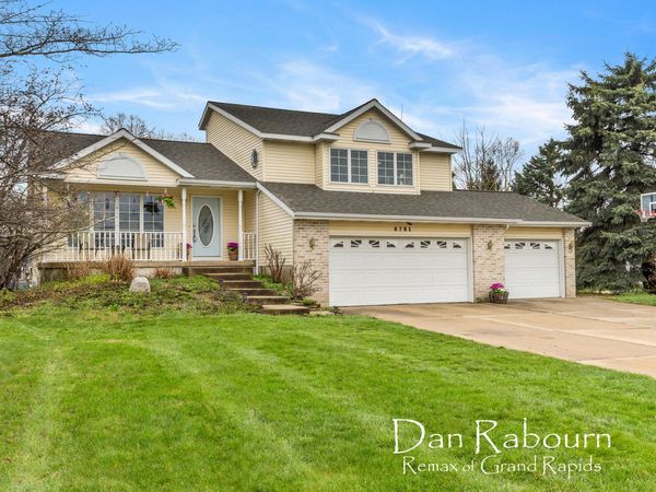 8781 Astro Drive, Jenison, MI 49428