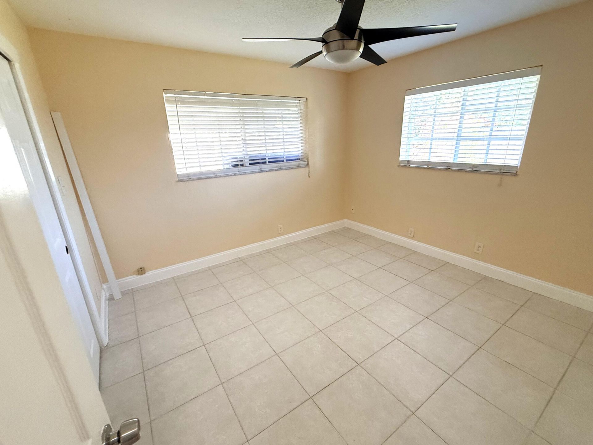 551 SE 15th Street, Unit W, Pompano Beach, FL 33062 Photo