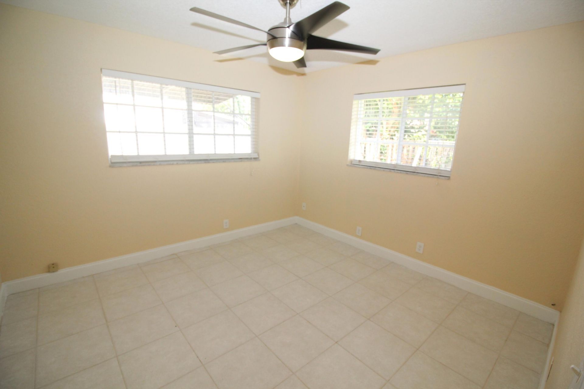 551 SE 15th Street, Unit W, Pompano Beach, FL 33062 Photo
