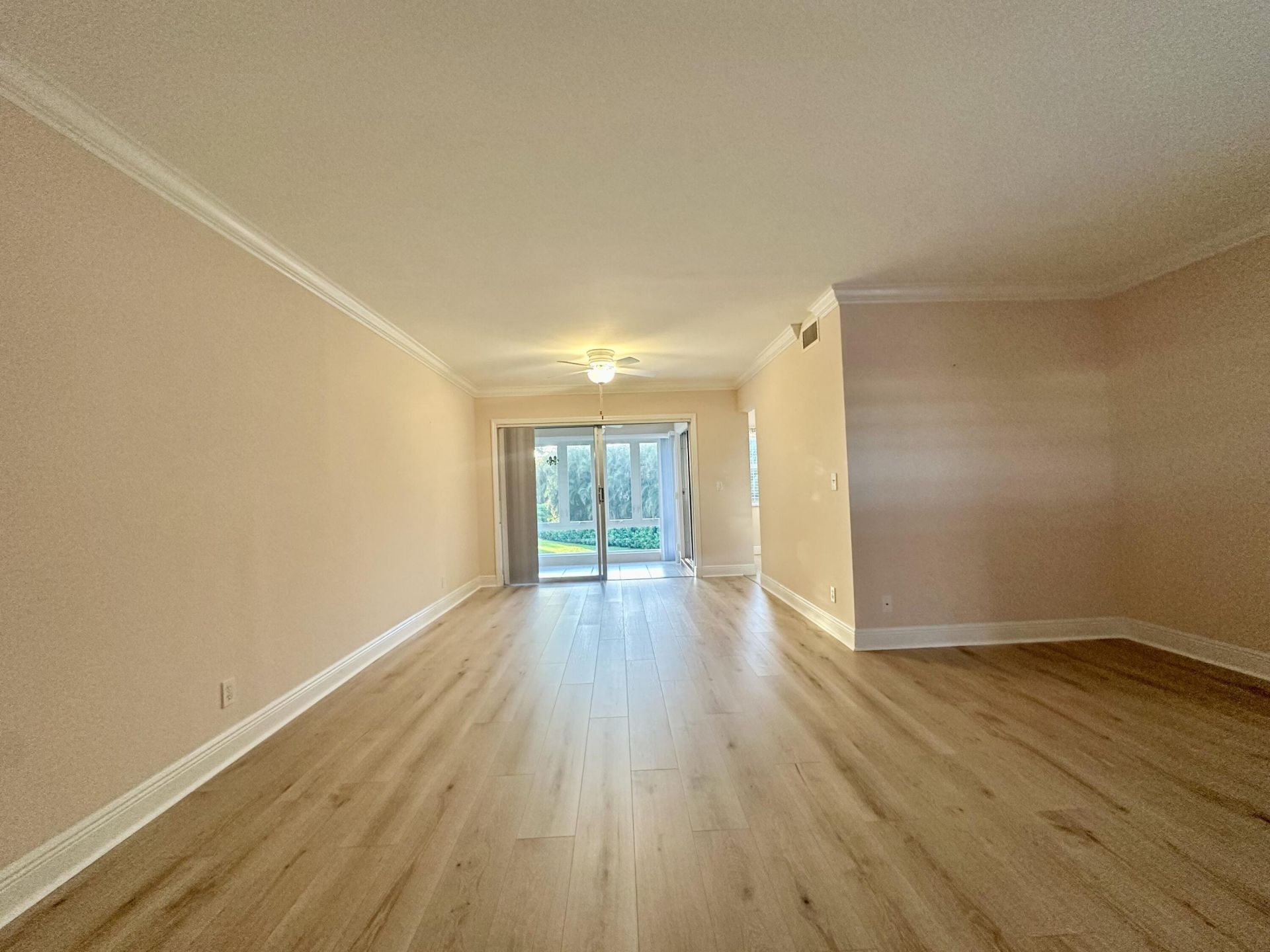 33 Colonial Club Drive, Unit 203, Boynton Beach, FL 33435 Photo