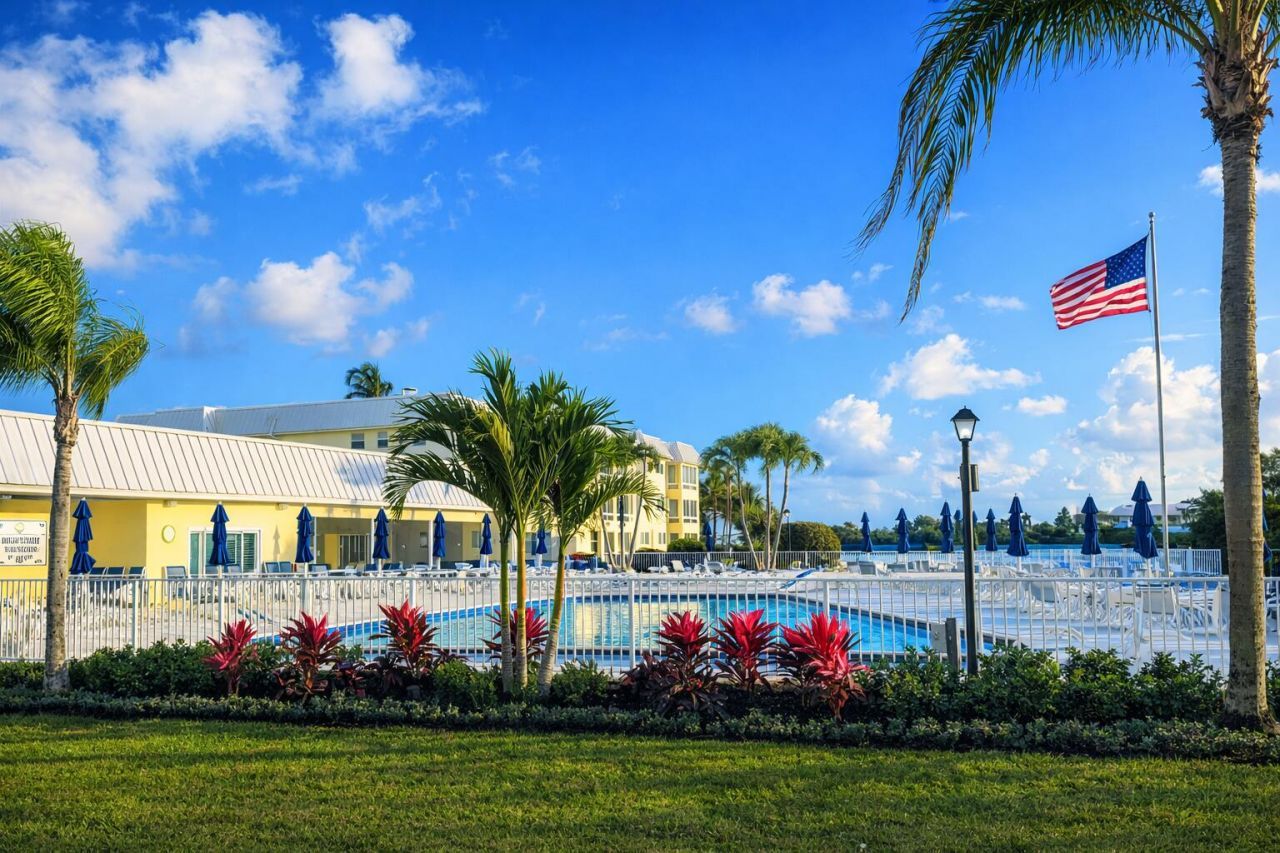 33 Colonial Club Drive, Unit 203, Boynton Beach, FL 33435 Photo