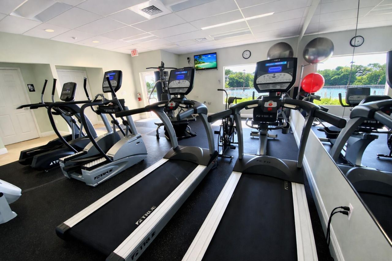 9 Colonial Club Drive, Unit 202, Boynton Beach, FL 33435 Photo