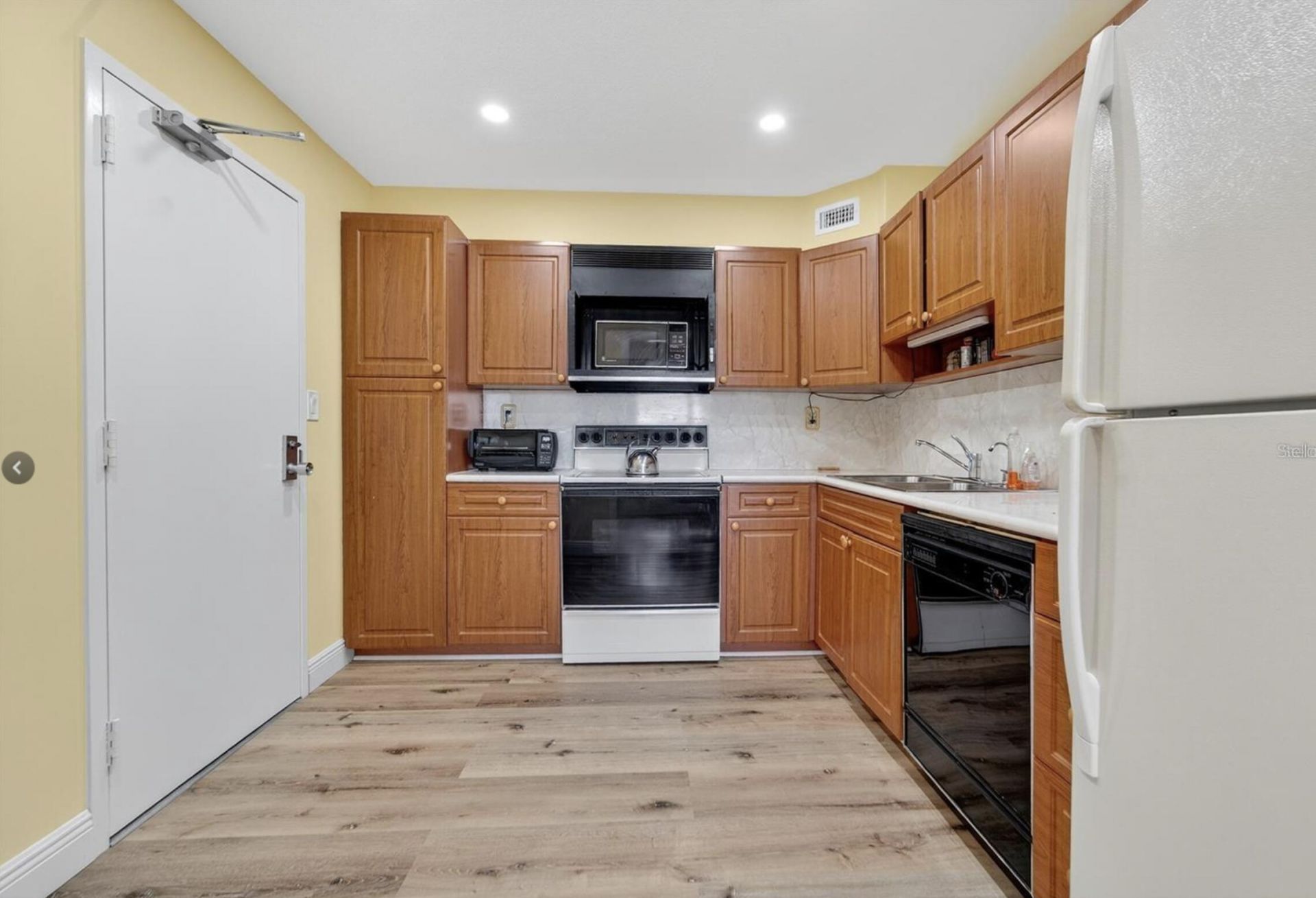 10777 W Sample Road, Unit 1212, Coral Springs, FL 33065 Photo