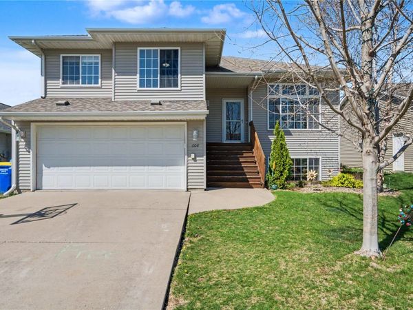 608 Randall Drive , Solon, IA 52333