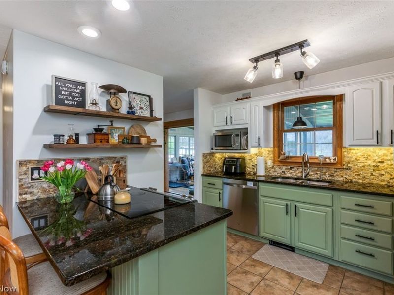 2000 Adamsville Road, Zanesville, OH 43701 Photo 10