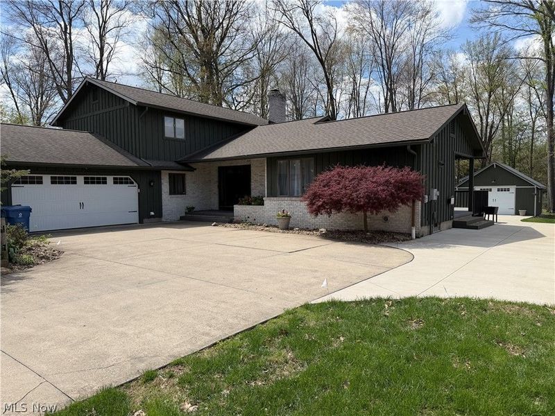525 Sycamore Trail, Cortland, OH 44410 Photo 1