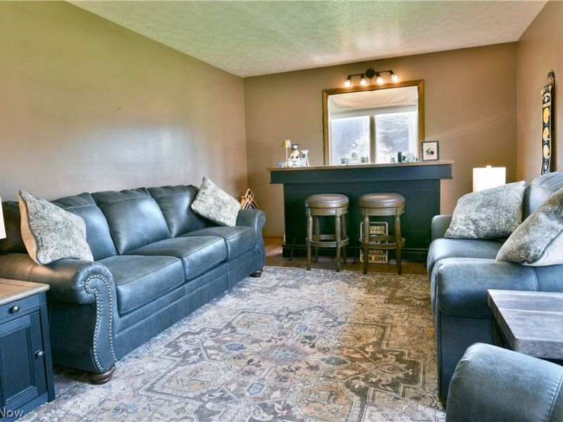 525 Sycamore Trail, Cortland, OH 44410 Photo 14