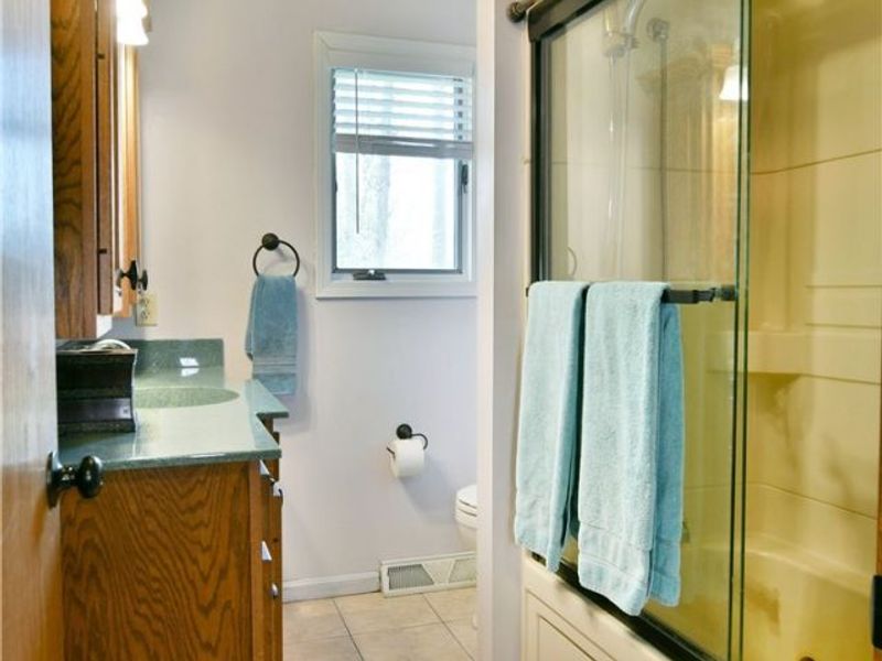 525 Sycamore Trail, Cortland, OH 44410 Photo 28