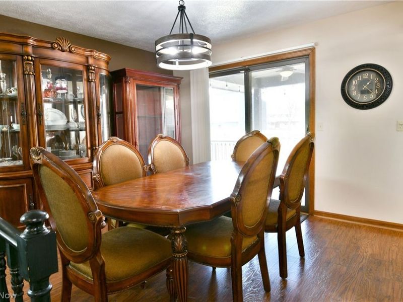 525 Sycamore Trail, Cortland, OH 44410 Photo 6
