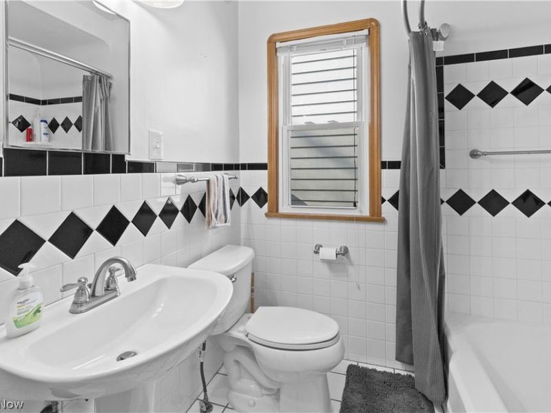 6394 Westminster Drive , Parma, OH 44129 Photo 11