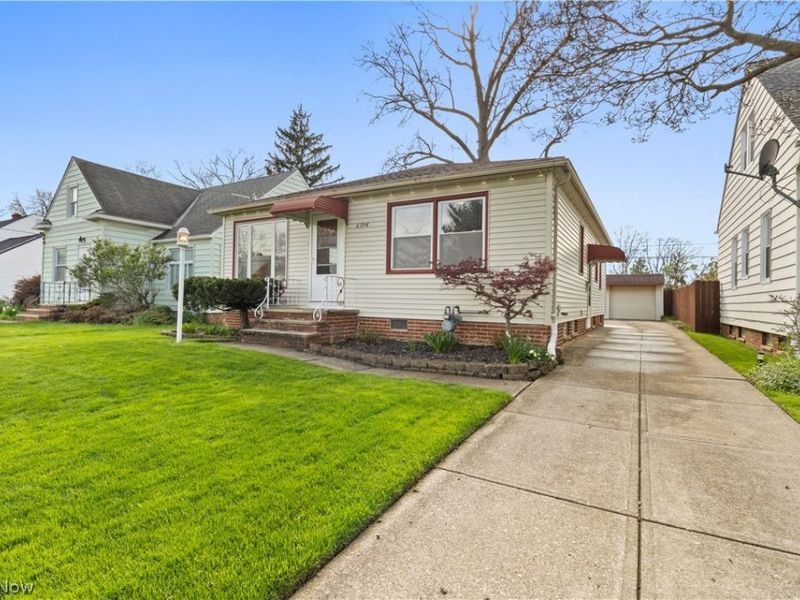 6394 Westminster Drive , Parma, OH 44129 Photo 2