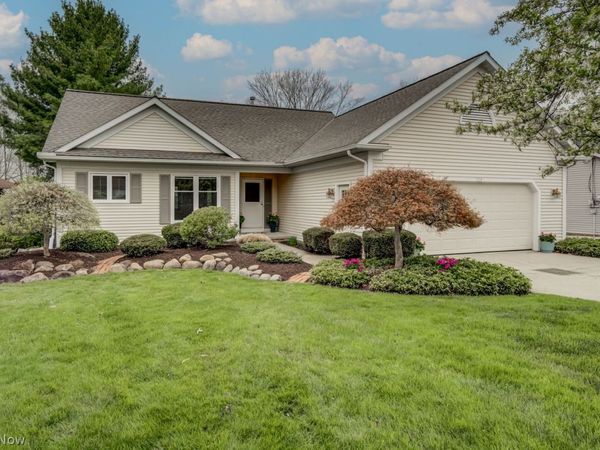 109 Mapleridge Road , Chagrin Falls, OH 44022