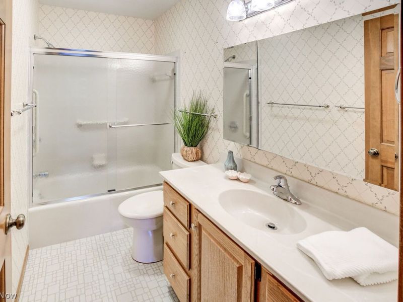 109 Mapleridge Road , Chagrin Falls, OH 44022 Photo 16