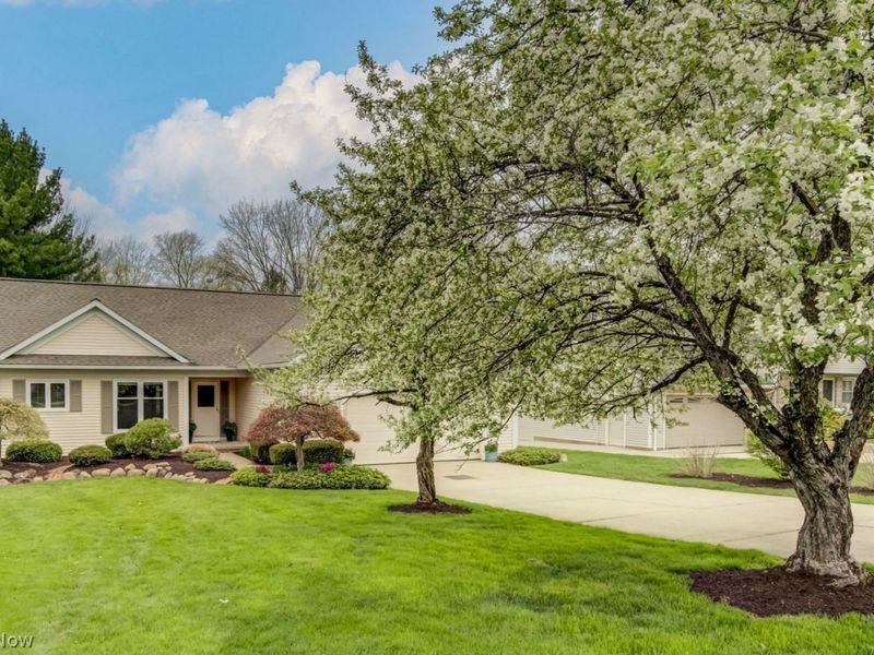 109 Mapleridge Road , Chagrin Falls, OH 44022 Photo 2