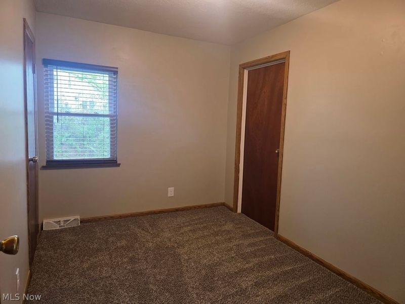 3710 Burger Avenue , Cleveland, OH 44109 Photo 12