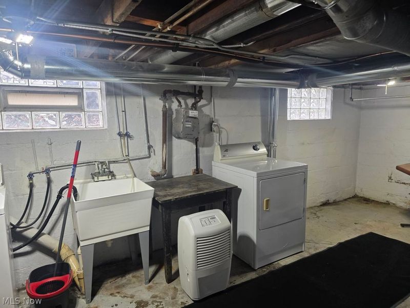 3710 Burger Avenue , Cleveland, OH 44109 Photo 21