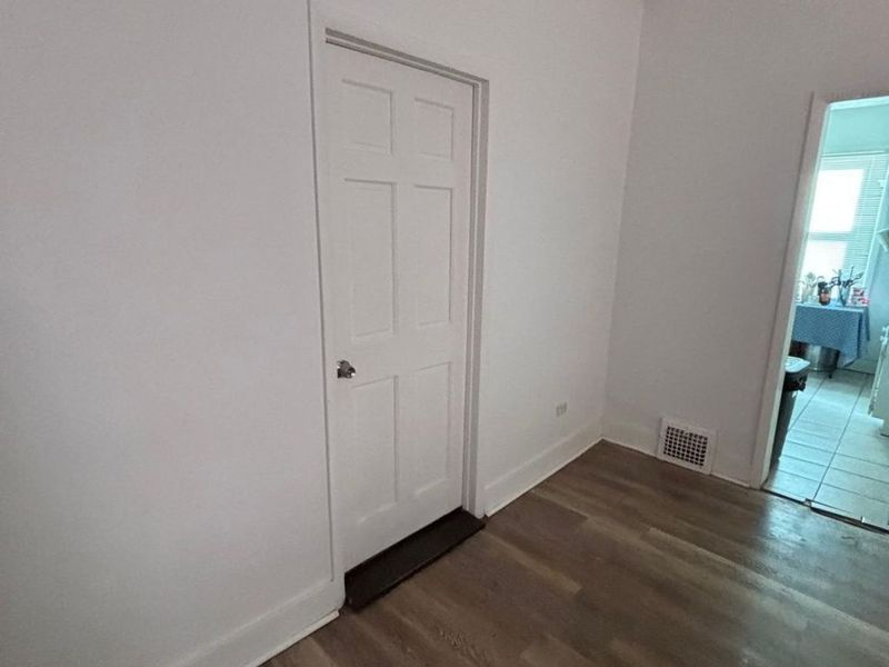 3053 W 105th Street W, Cleveland, OH 44111 Photo 4