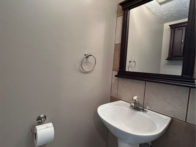 26634 Lake Of The Falls Boulevard, Olmsted Falls, OH 44138 Photo 11