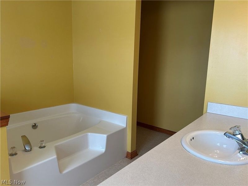 34720 Deer Run Drive , North Ridgeville, OH 44039 Photo 29