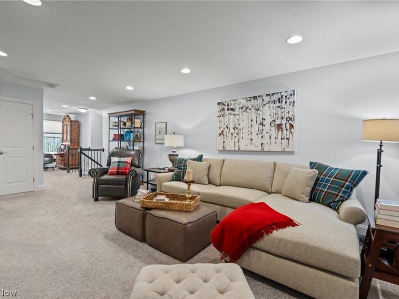 609 Burgess Circle , Aurora, OH 44202 Photo 34