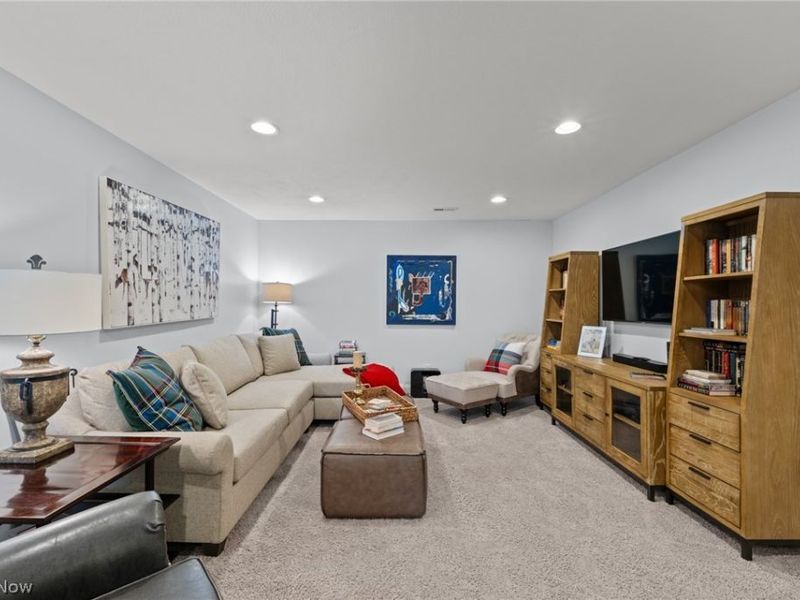 609 Burgess Circle , Aurora, OH 44202 Photo 35