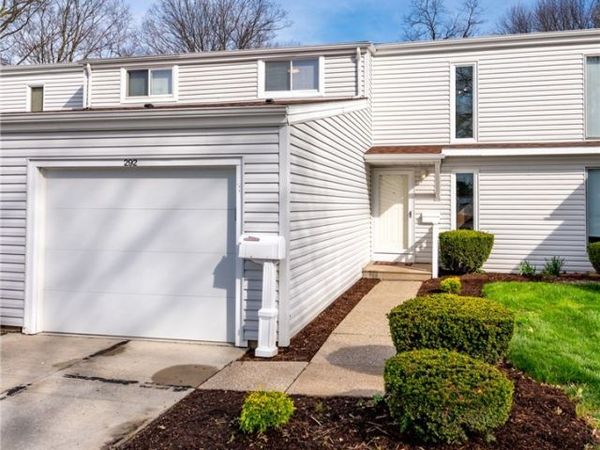 292 Deepwood Drive , Wadsworth, OH 44281