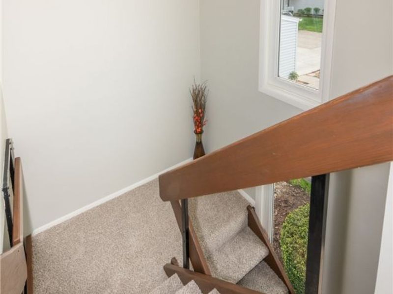 292 Deepwood Drive , Wadsworth, OH 44281 Photo 11