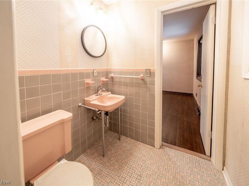 6864 Wilson Mills Road , Mayfield Village, OH 44040 Photo 22