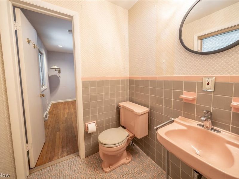 6864 Wilson Mills Road , Mayfield Village, OH 44040 Photo 23