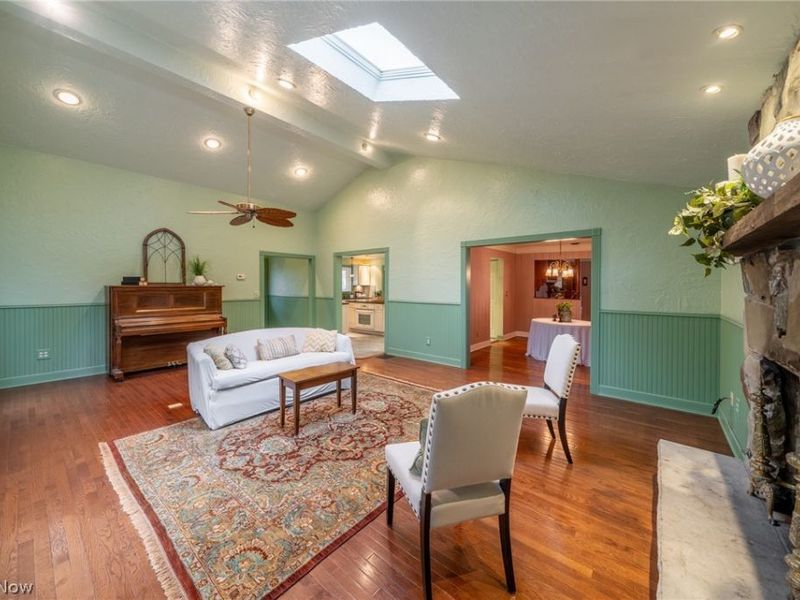 6864 Wilson Mills Road , Mayfield Village, OH 44040 Photo 7