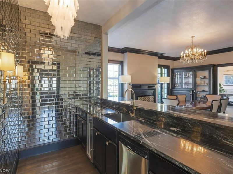 2557 North Park Boulevard , Cleveland Heights, OH 44106 Photo 12