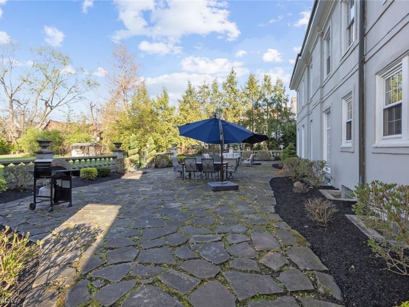 2557 North Park Boulevard , Cleveland Heights, OH 44106 Photo 41