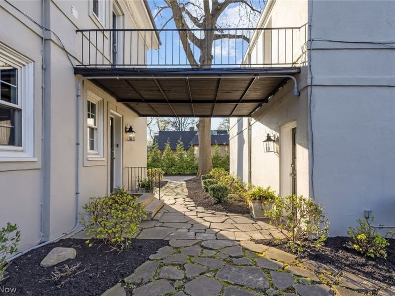 2557 North Park Boulevard , Cleveland Heights, OH 44106 Photo 45