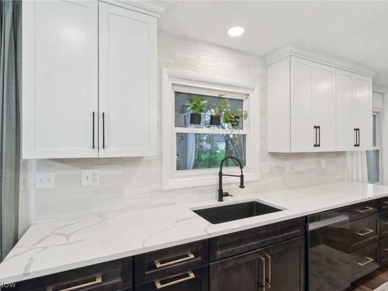 10388 Webster Road, Strongsville, OH 44136 Photo 24