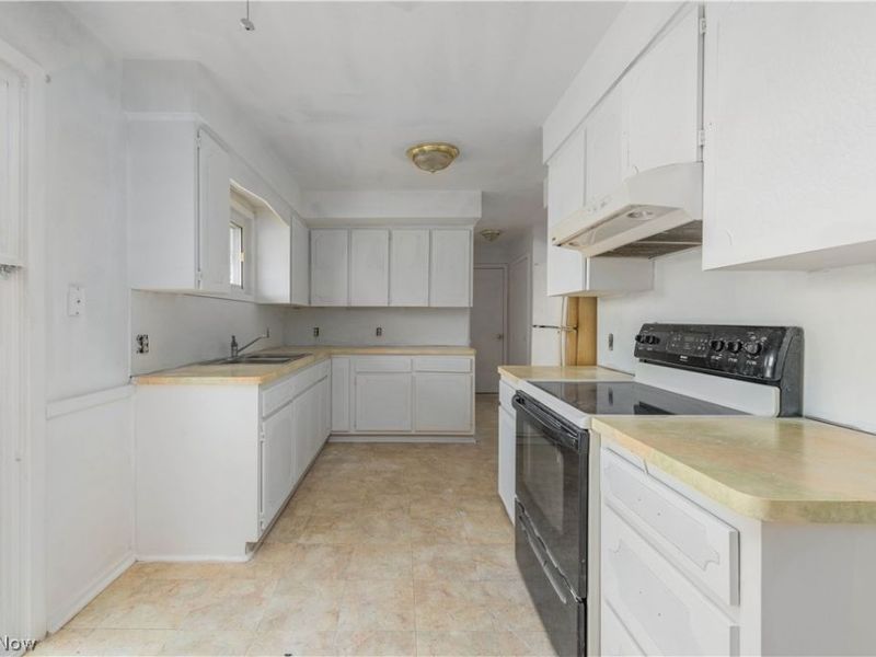 8804 Shandle Boulevard, Mentor, OH 44060 Photo 6