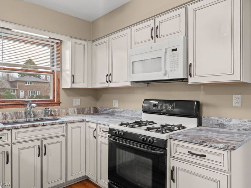 595 Jefferson Drive, Highland Heights, OH 44143 Photo 12