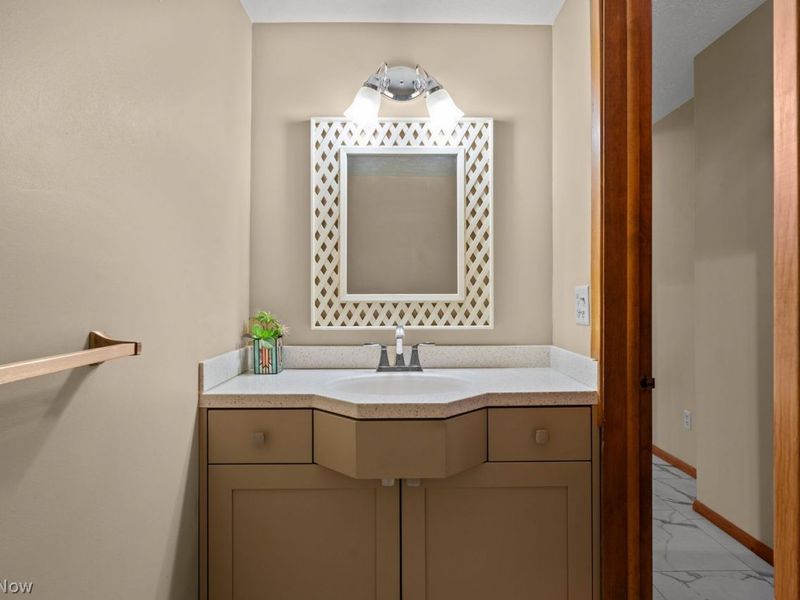 595 Jefferson Drive, Highland Heights, OH 44143 Photo 28