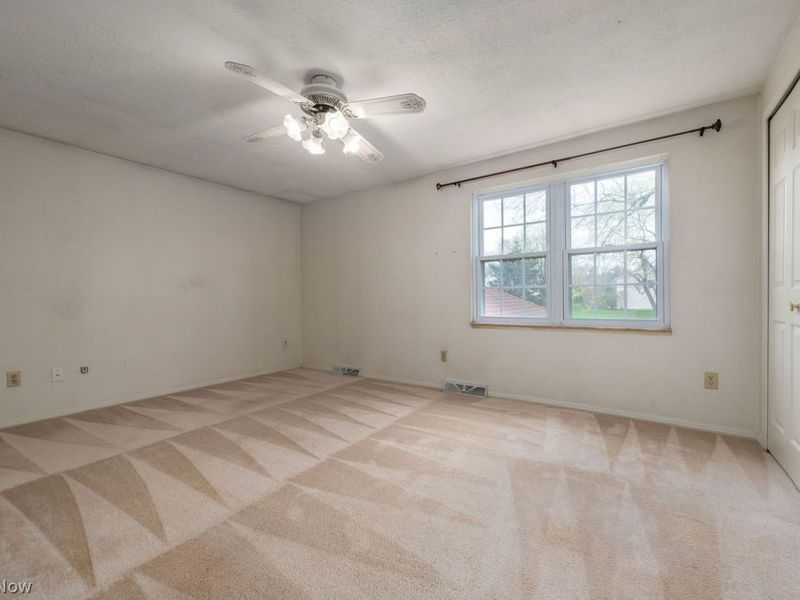 17954 Drake Road, Strongsville, OH 44136 Photo 25