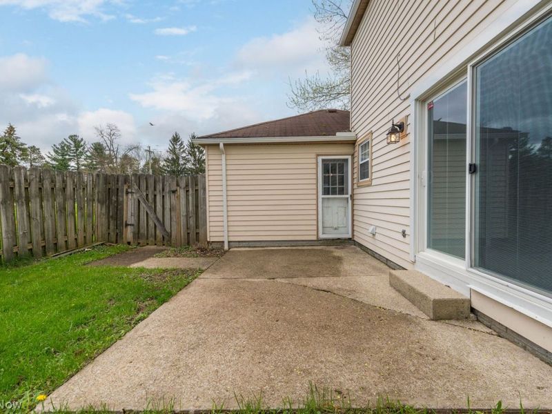 17954 Drake Road, Strongsville, OH 44136 Photo 30