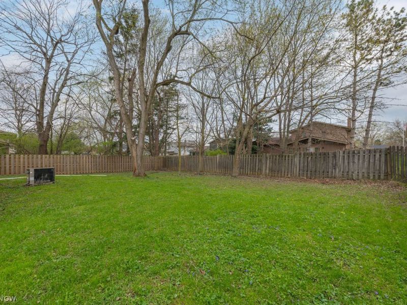 17954 Drake Road, Strongsville, OH 44136 Photo 31